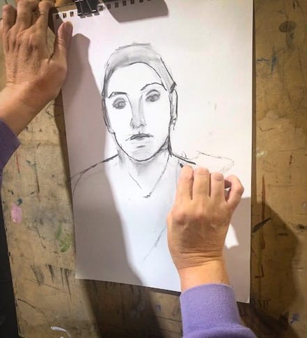 Lifedrawing student in action 2026
